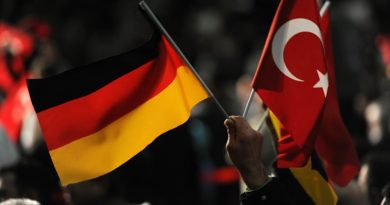 Almanya’daki Seçimlerden Sonra Türkiye-Almanya İlişkisi Almanya’daki Seçimlerden Sonra Türkiye-Almanya İlişkisi